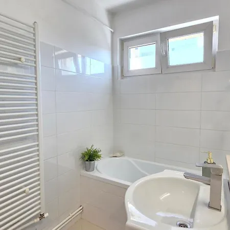 Apartman Your Away From 2 *