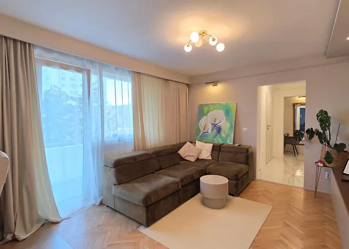 Your Away From 2 * Kolozsvár