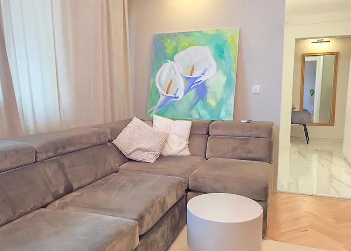 Apartman Your Away From 2